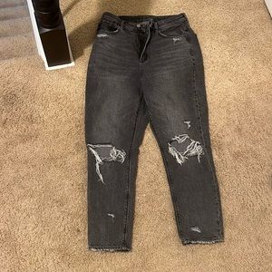American Eagle Women’s Ripped Jeans Size 6